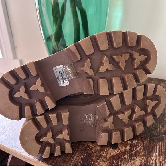 Aldo Plaid Zip-Up Ankle Boots size 7 - Picture 8 of 8